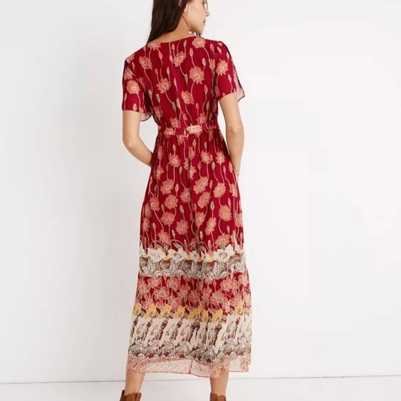 Madewell | Tulip-Sleeve Maxi Dress in Tall Sunflowers - Picture 3 of 11